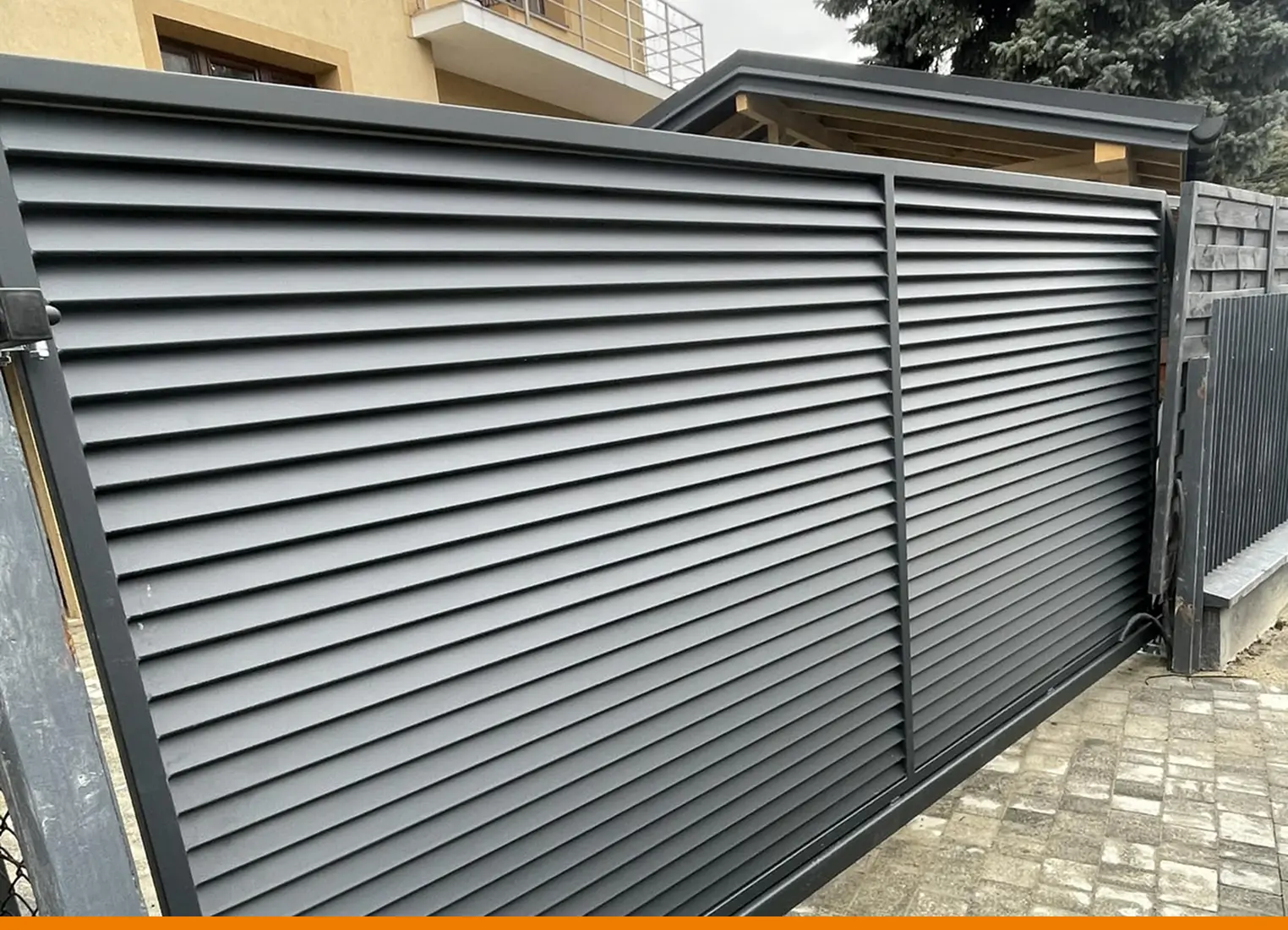 zdjęcie ogrodzenie żaluzjowe