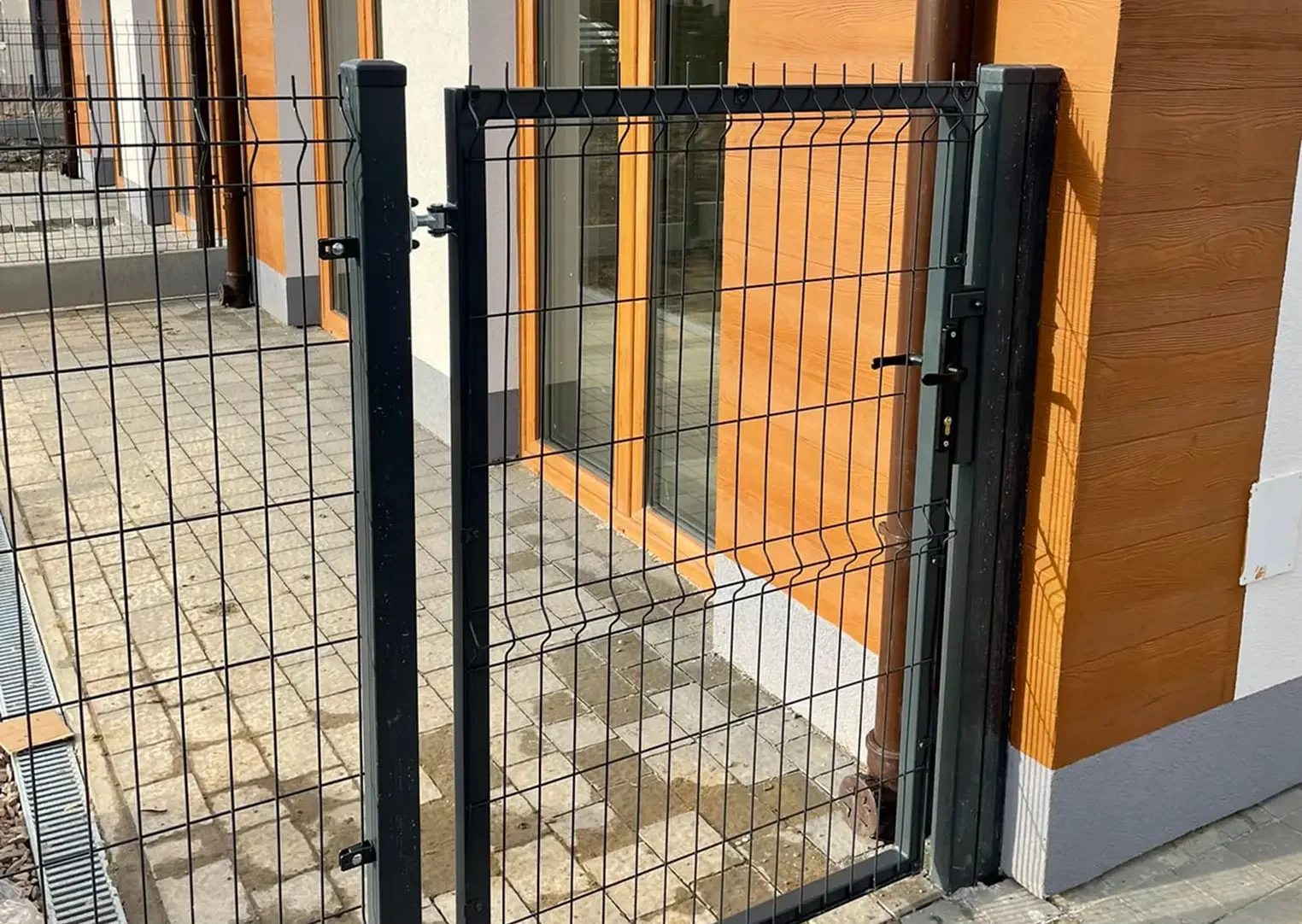 zdjęcie - ogrodzenie panelowe